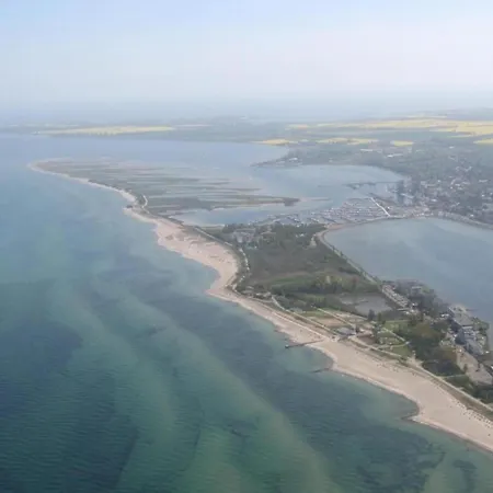 Coastal Comfort On Island Appartement