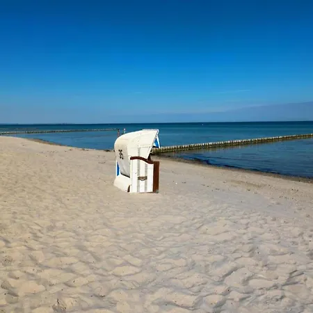 Coastal Comfort On Island