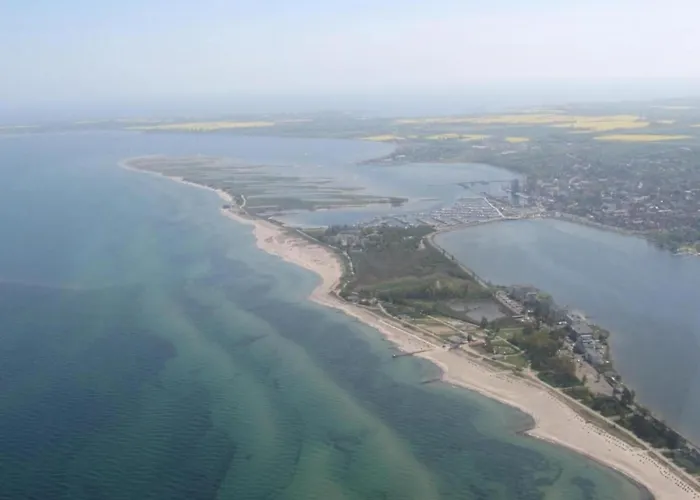 Coastal Comfort On Island Lejlighed